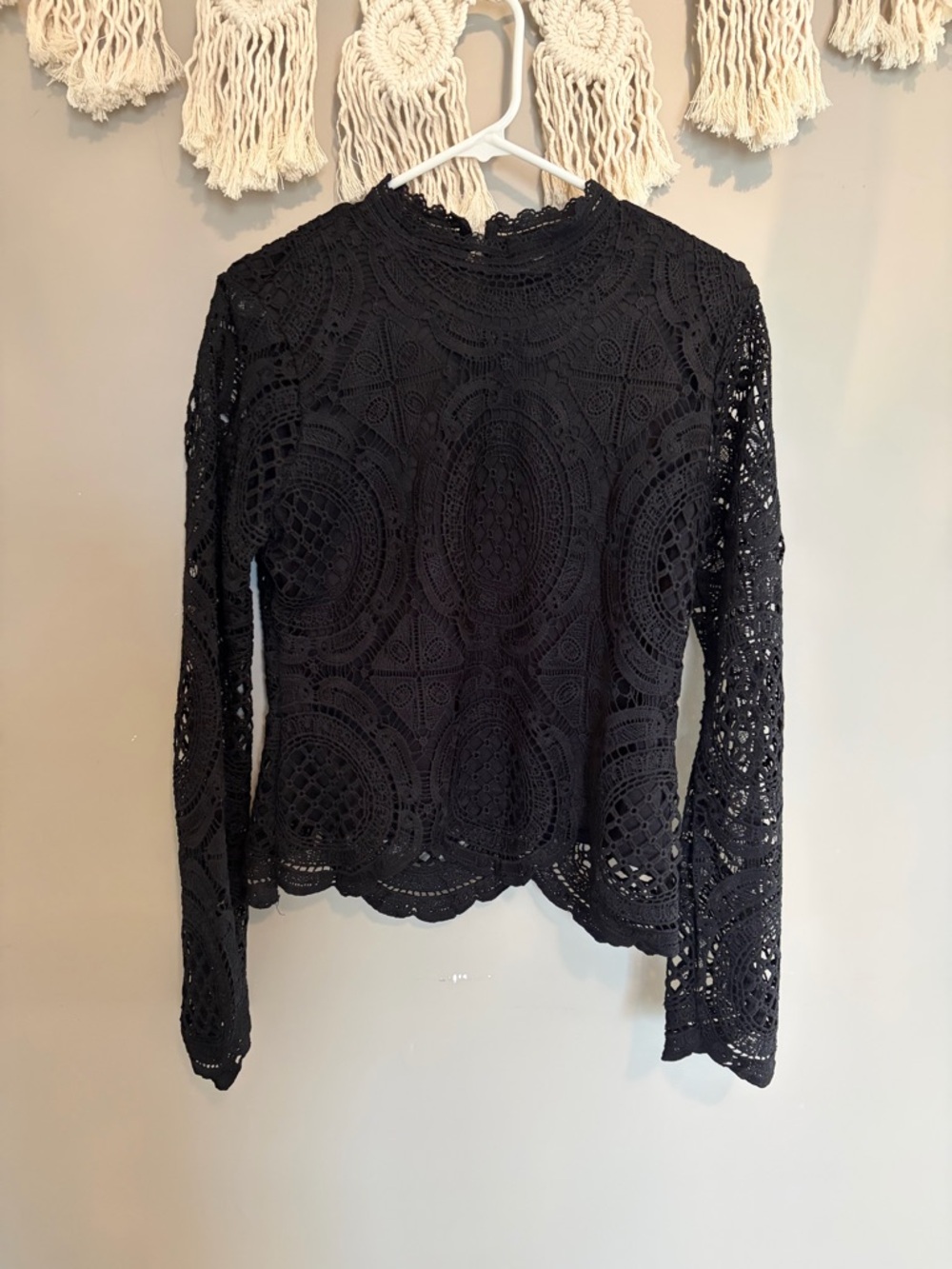 Ultra Pink Black Crochet Lace Long-Sleeve Blouse